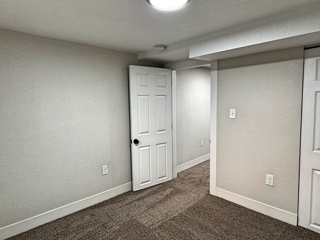 Building Photo - 3250 Meade St