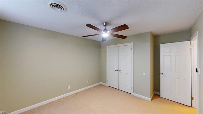 Building Photo - 707 Sir Walter Cir