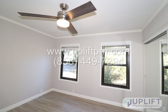 Building Photo - 4721 Meadowridge Rd
