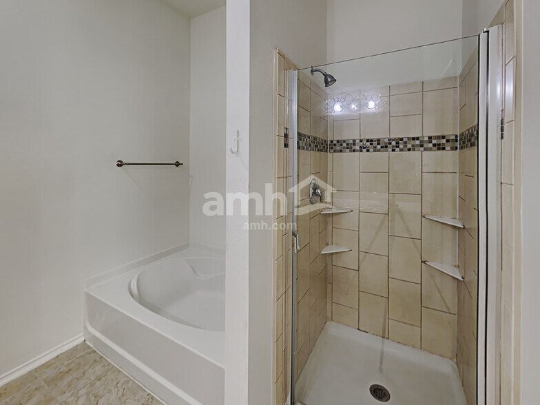 Building Photo - 448 Paddle Dr