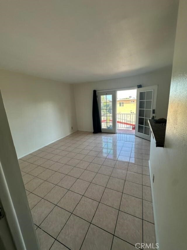 Building Photo - 2156 Gaviota Ave