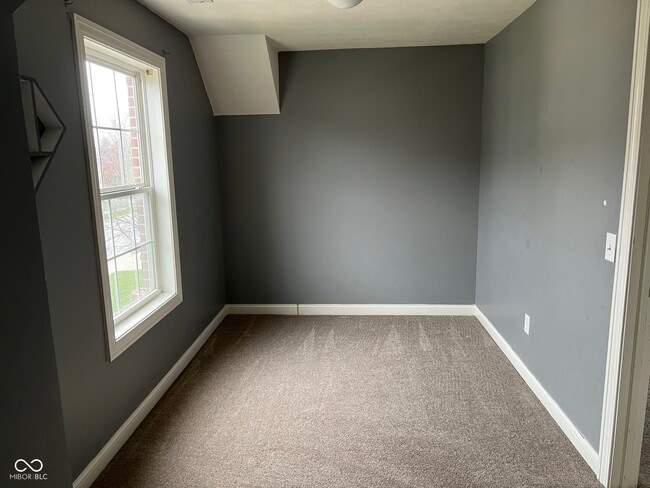 Building Photo - 11237 Niagara Dr