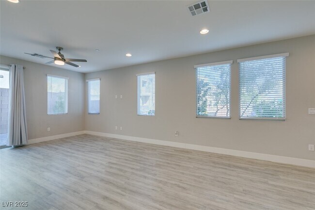 Building Photo - 11323 Gravitation Dr