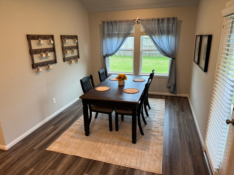 Building Photo - 1729 Hartford Springs Trl