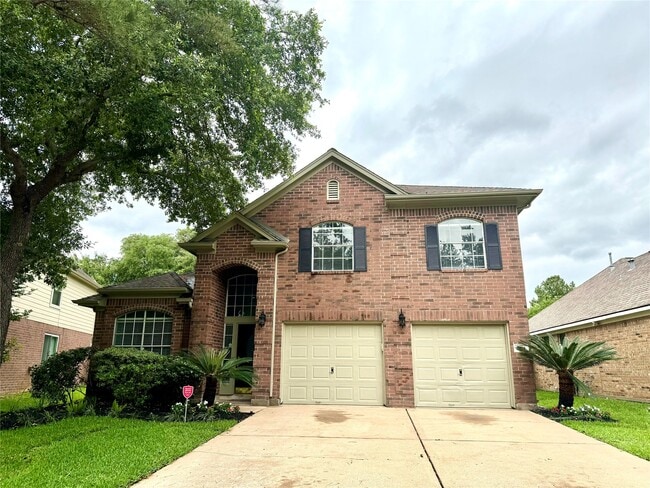 Building Photo - 20914 Medallion Pointe Dr