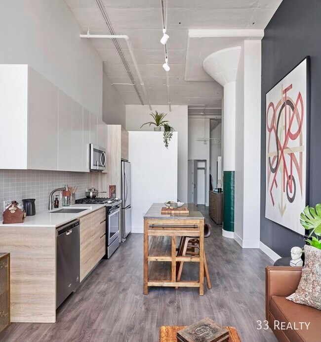 Building Photo - Fields Lofts
