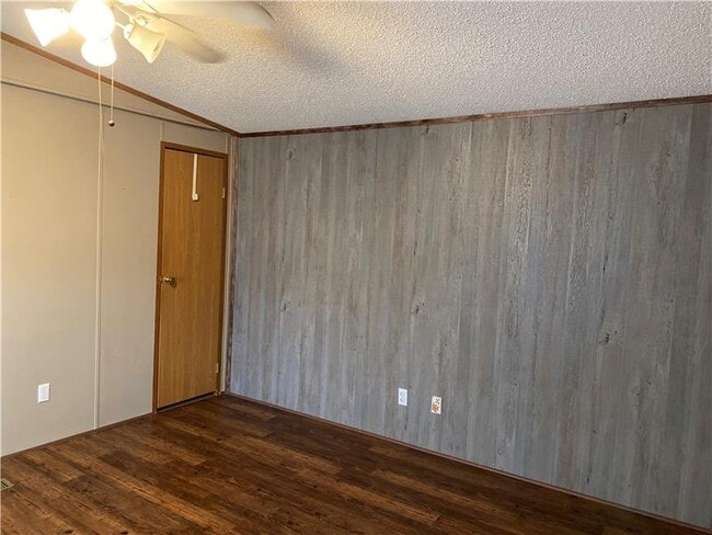 Building Photo - 135 Dv Byrd Ln