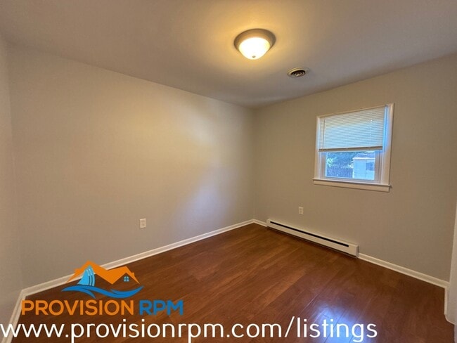 Building Photo - 322 Creek Blvd