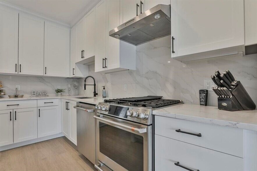 Building Photo - 18 Artisan Dr