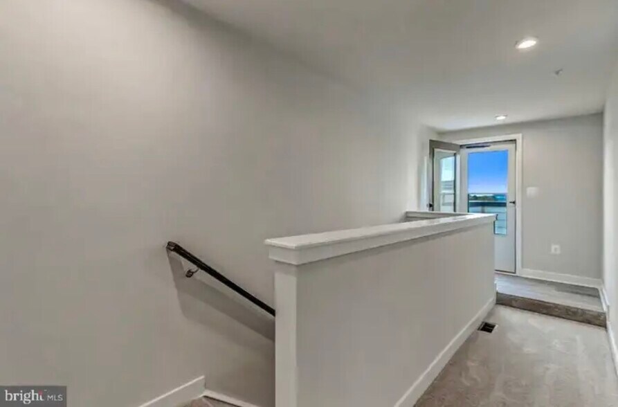 Building Photo - 2820 Arts Vista Blvd