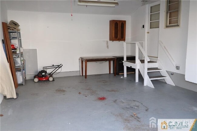 Building Photo - 101 Stelton Rd