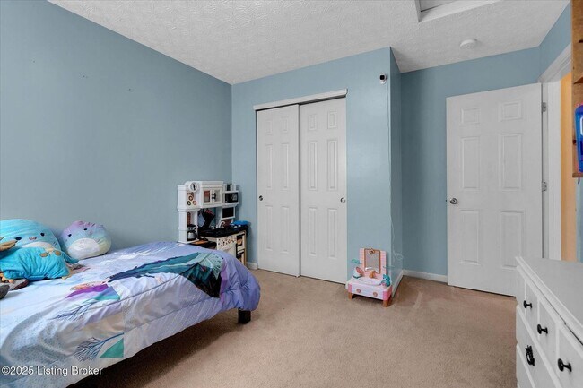 Building Photo - Beautiful Ranch in Indian Falls