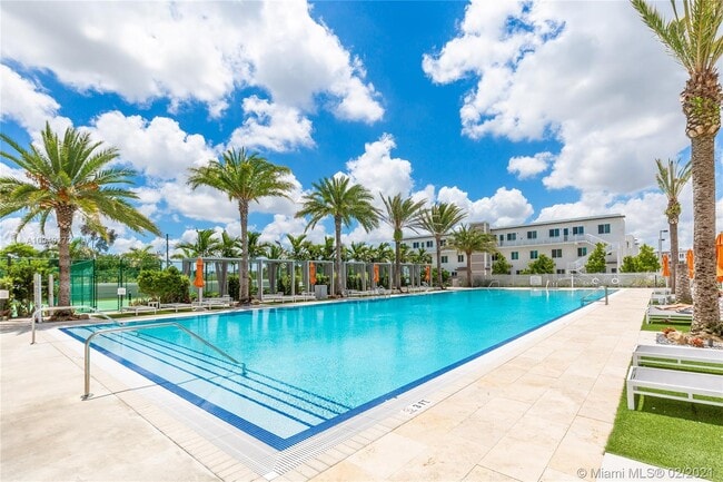 Building Photo - 6611 NW 105th Pl