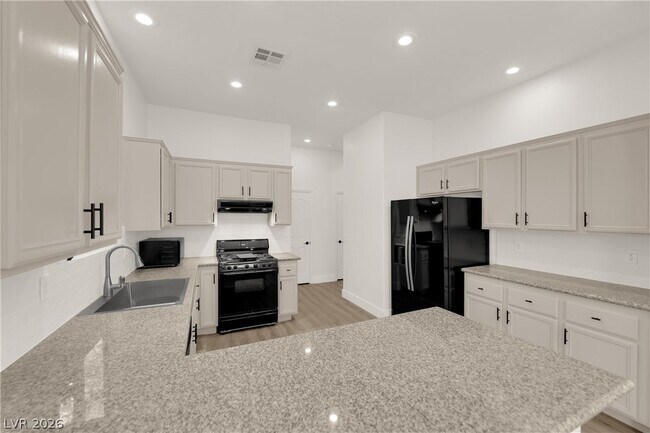 Building Photo - 1529 Tillman Falls Ave