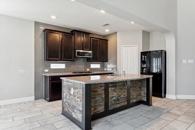 Building Photo - 6159 Flint Ct