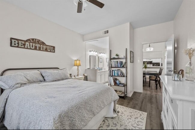 Building Photo - 4001 Nasa Pky