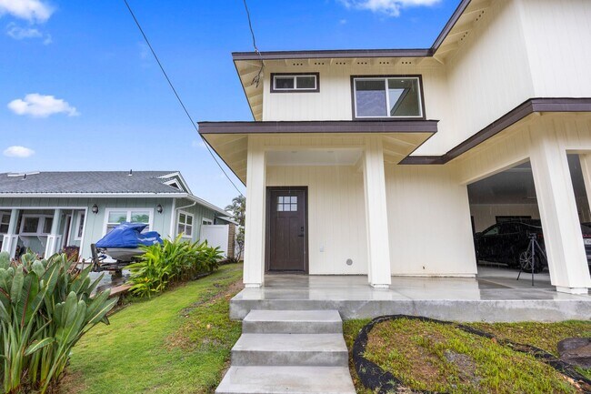 Building Photo - AVAILABLE NOW...BRAND NEW 3 BEDROOM 2 BATH