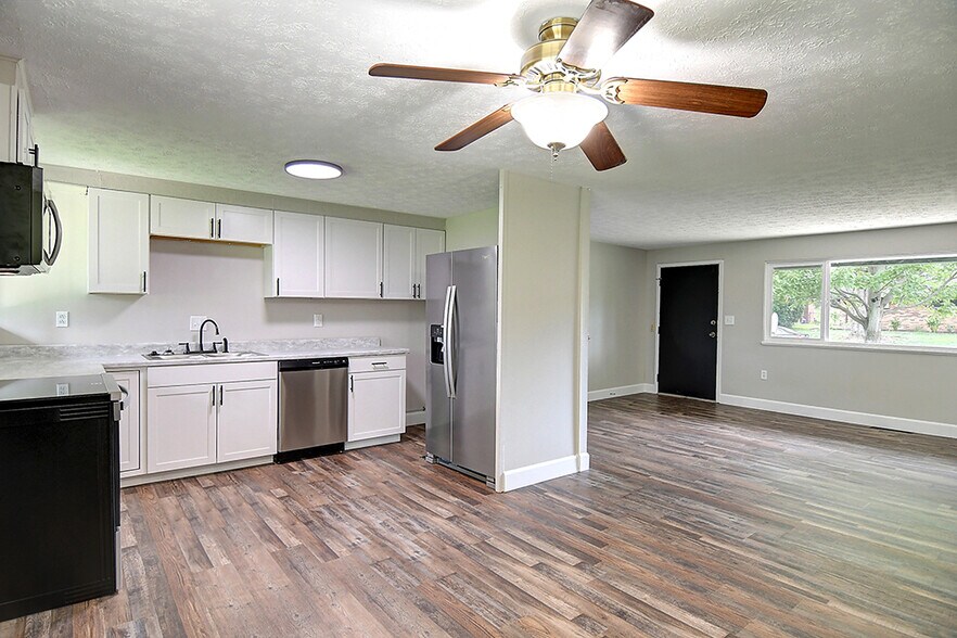 Building Photo - 3813 Utica Dr