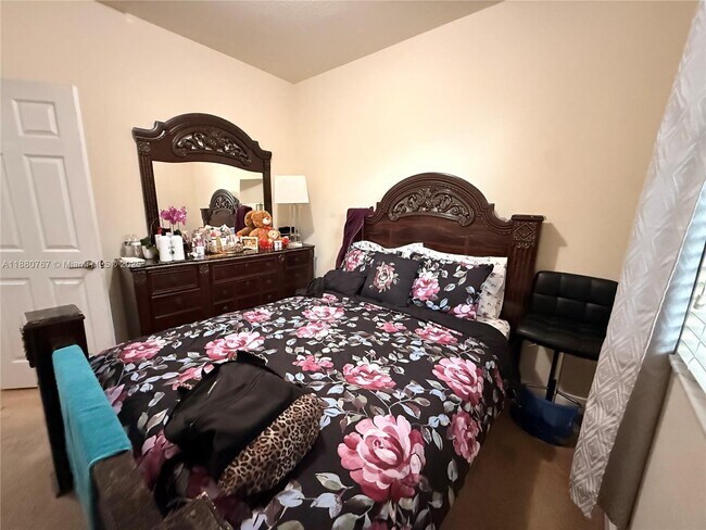 Building Photo - 23988 SW 114th Ct