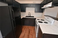 Building Photo - 1512 Cobb Ln