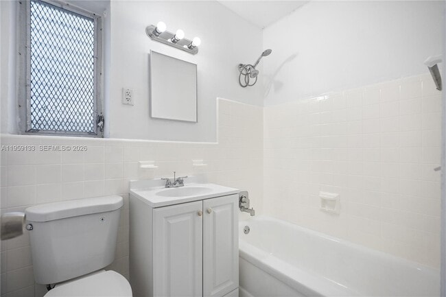 Building Photo - 710 82nd St