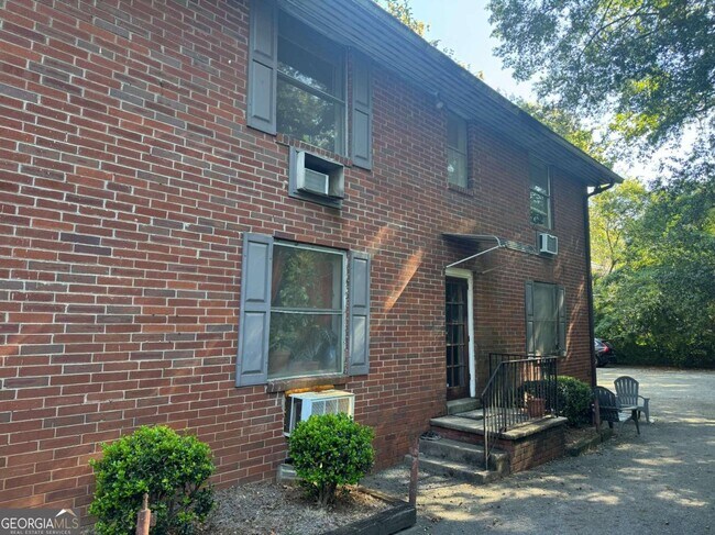 Building Photo - 855 Charles Allen Dr NE
