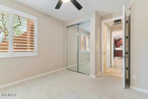 Building Photo - 13450 E Vía Linda