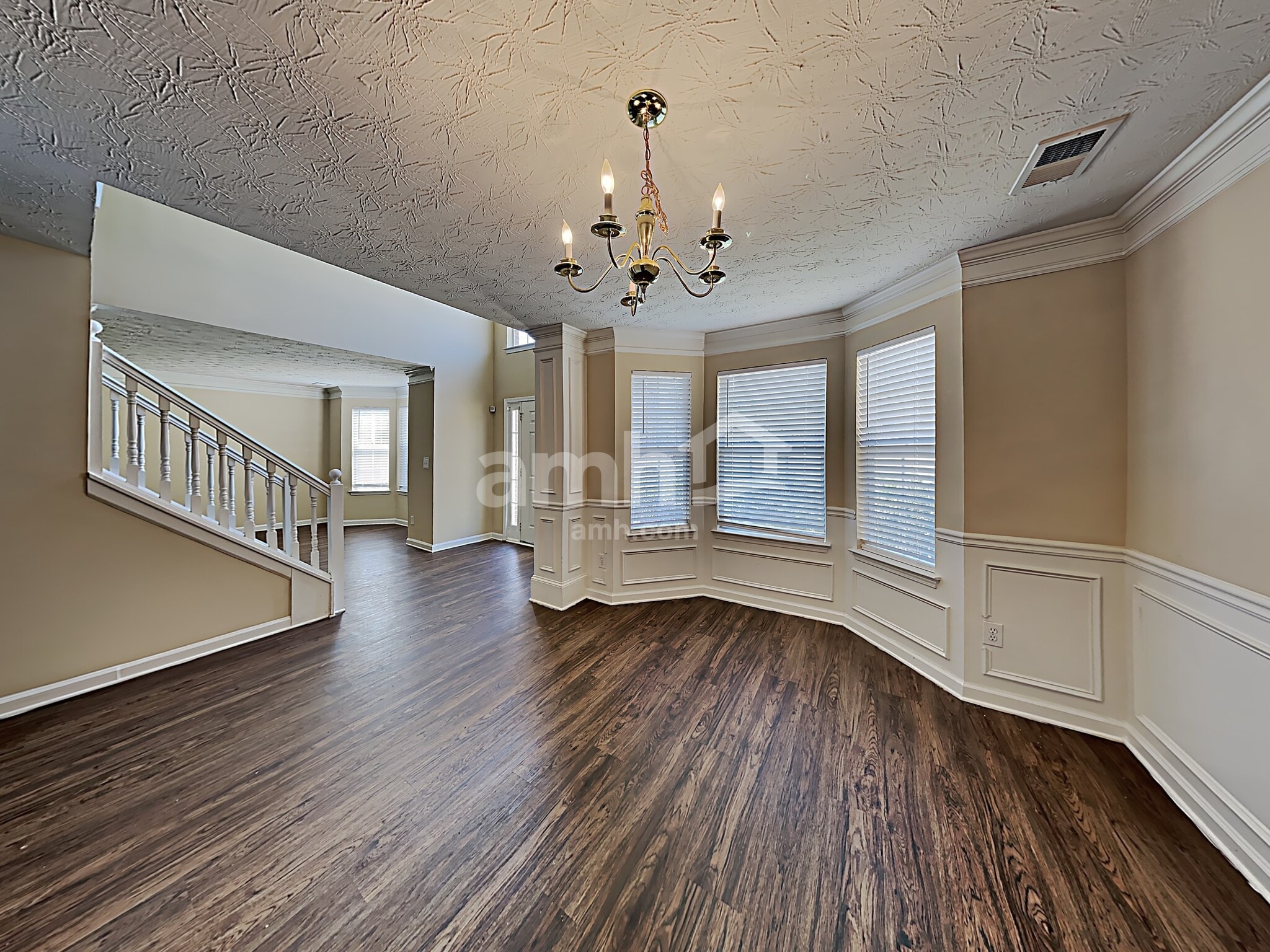 Building Photo - 233 Biltmore Way