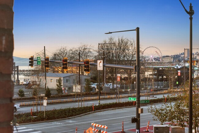Building Photo - 75 South Main St