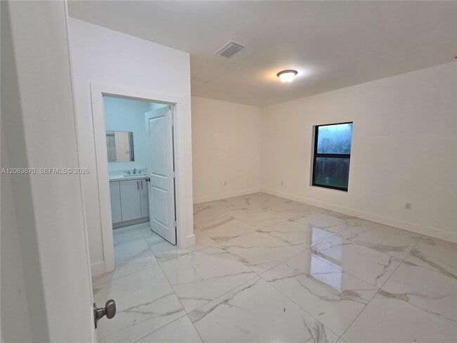 Building Photo - 14231 SW 286th St