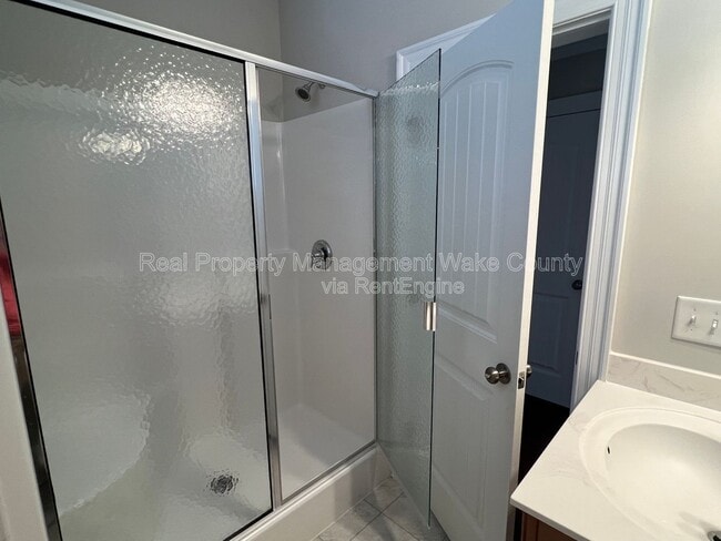 Building Photo - 1351 Gilwood Dr