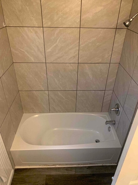 Building Photo - 2516 Magnolia Dr