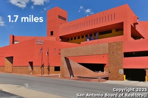 Building Photo - 419 N Mesquite St