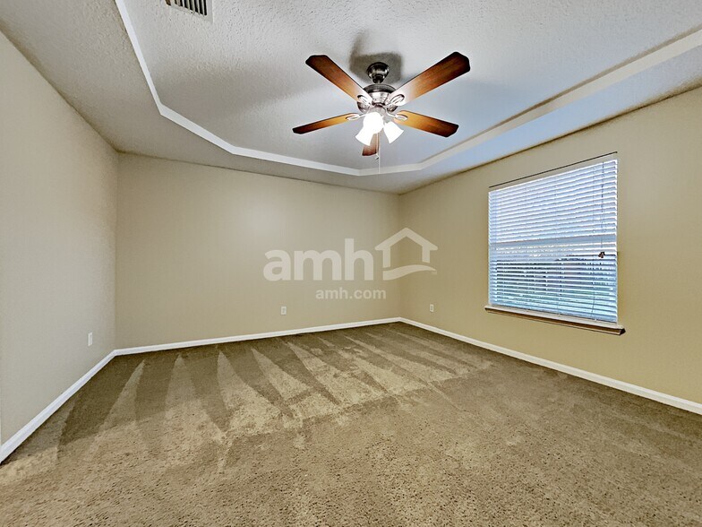 Building Photo - 3266 Woodglen Dr