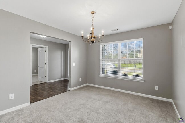 Building Photo - 100 Stoney Creek Dr