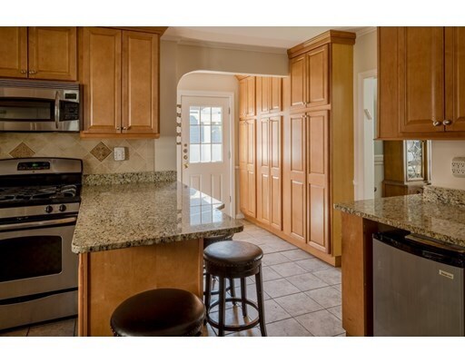 Building Photo - 22 Embassy Rd