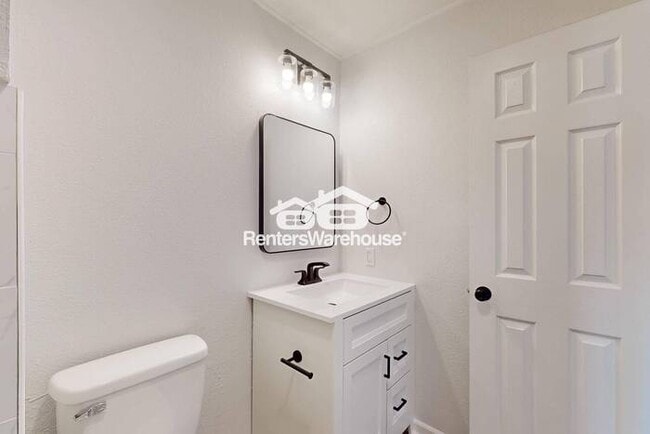 Building Photo - MOVE IN READY - 3BED/2BATH - PLANO, TEXAS