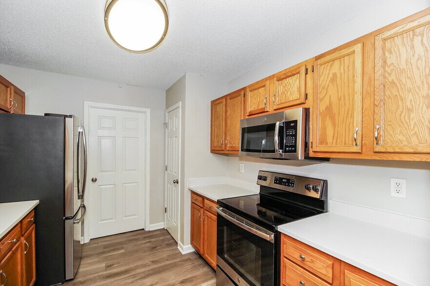 Building Photo - 971 Avery Ct