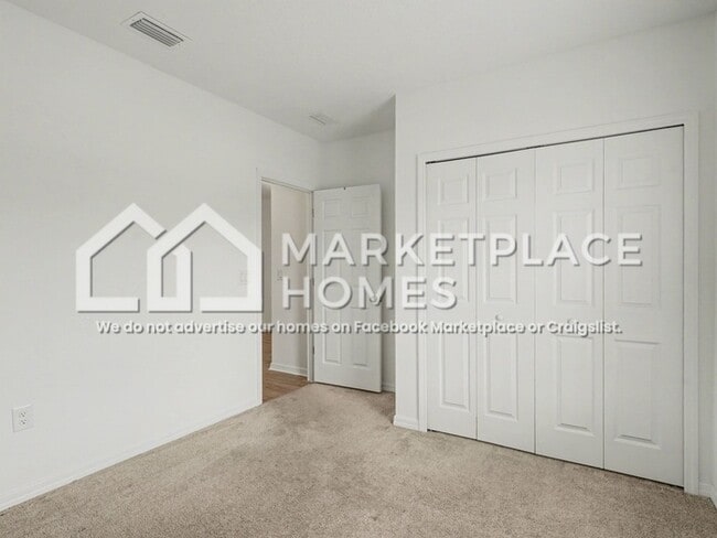 Building Photo - 5216 Senza Trl