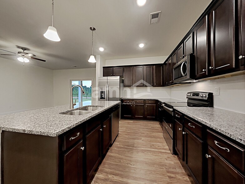 Building Photo - 5125 Coppage Ct