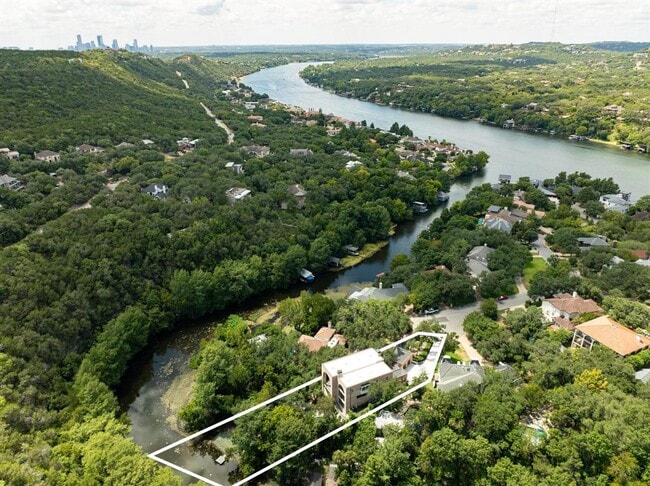 Building Photo - 4500 River Wood Ct