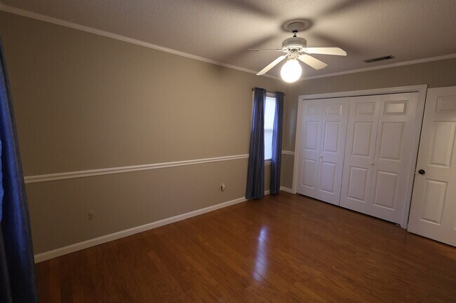 Building Photo - 313 Palomino Path