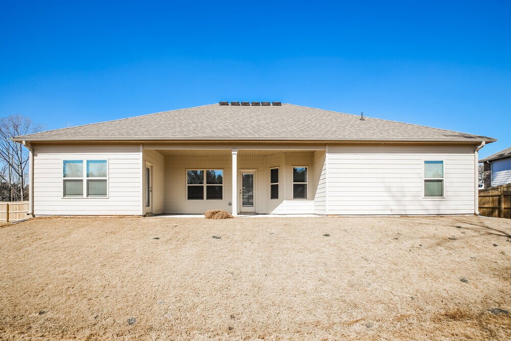Building Photo - 250 Saddlechase Dr