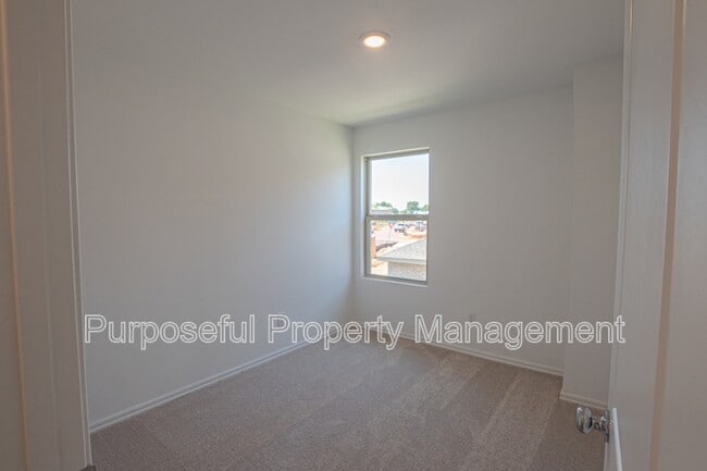 Building Photo - 3233 NW 149th St