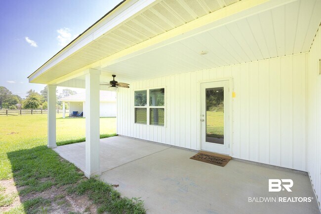 Building Photo - 24606 Alamitos Trace Dr