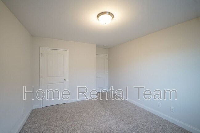 Building Photo - 363 Coconut Dr