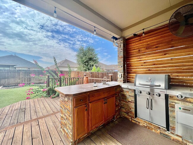 Building Photo - Gorgeous and spacious 4 bed 3.5 bath in Ka...