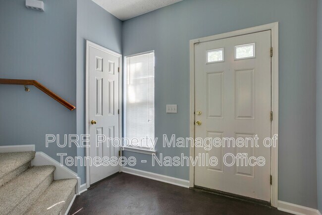 Building Photo - 1345 Bell Rd