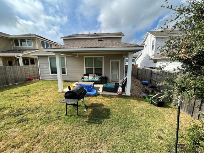 Building Photo - 8412 Cottage Rose Dr