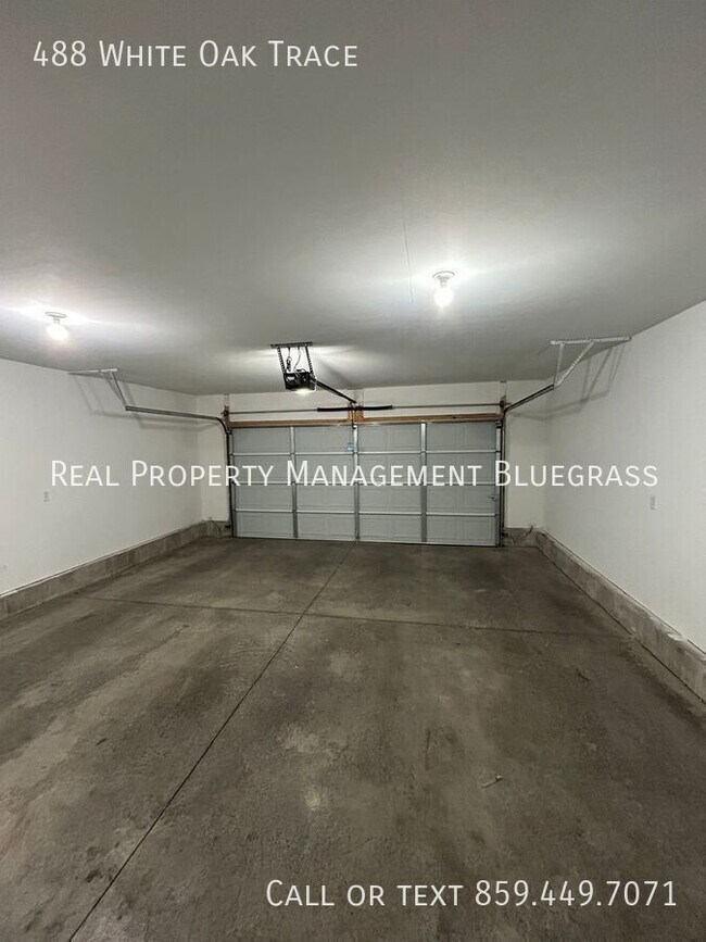 Building Photo - 488 White Oak Trace